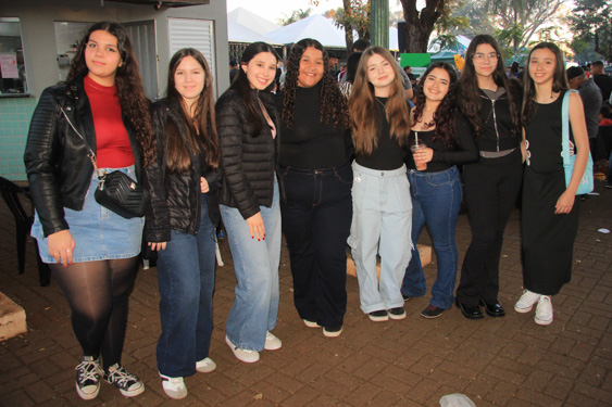 Filename=227.jpg
Filesize=292KiB
Dimensions=960x640
Date added=Aug 11, 2025 227.jpg